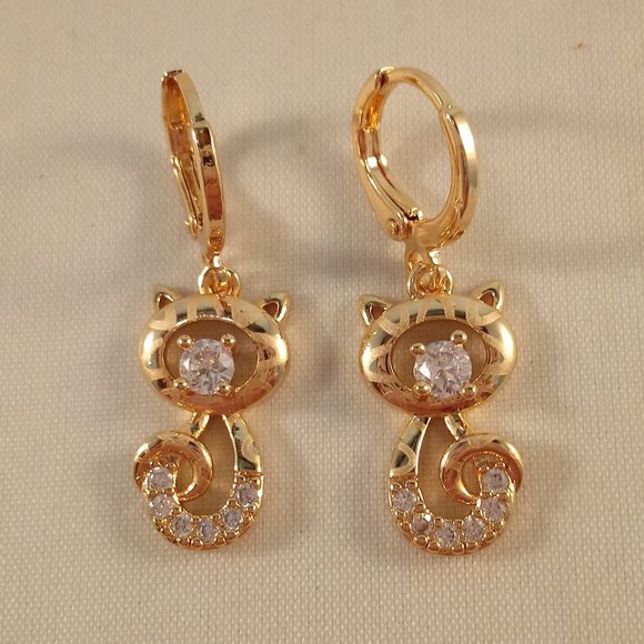 18K Yellow Gold Filled Laser Carved Cat Diamond Zircon Dangle Earrings Women's - Picture 2 of 3